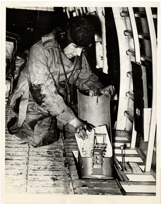 propagandadrop3.jpg